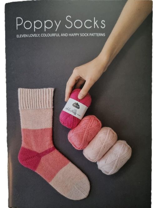 Hovedbilde Poppy socks oppskriftshefte