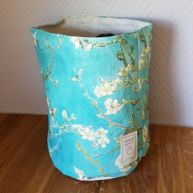 Hovedbilde Garnpose med mandelblomster