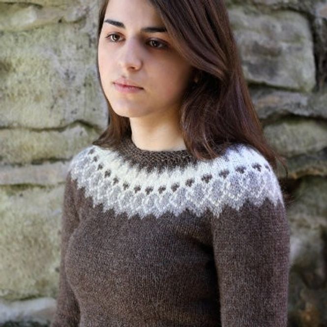 Hovedbilde Dovestone Natural Aran collection